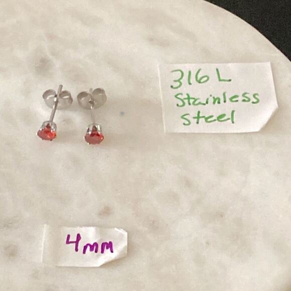 316L Stainless steel  Stud Earrings cz orange - Picture 2 of 3